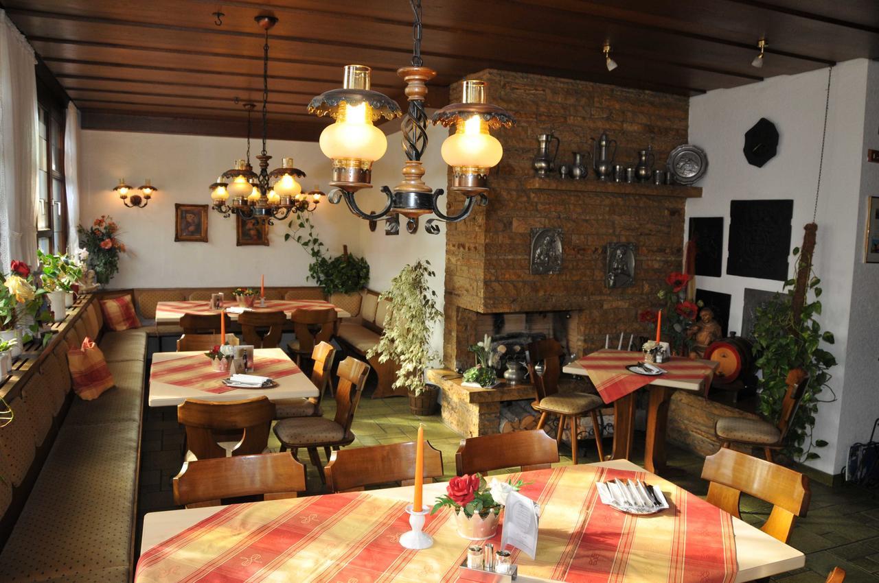 Hotel Gasthof Ratstube Kirchheim unter Teck Εξωτερικό φωτογραφία